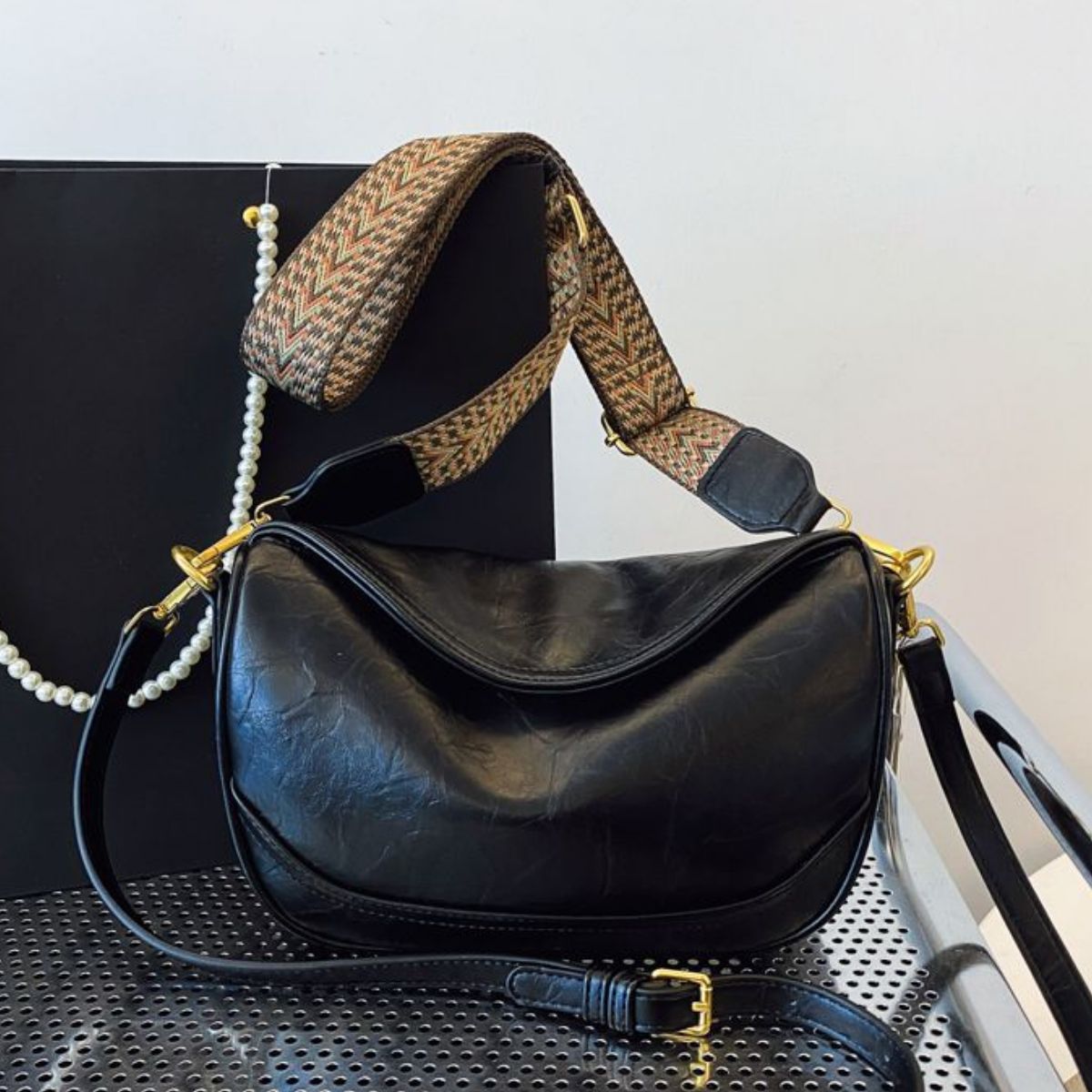 Vintage Style Wide Strap Crossbody Bag