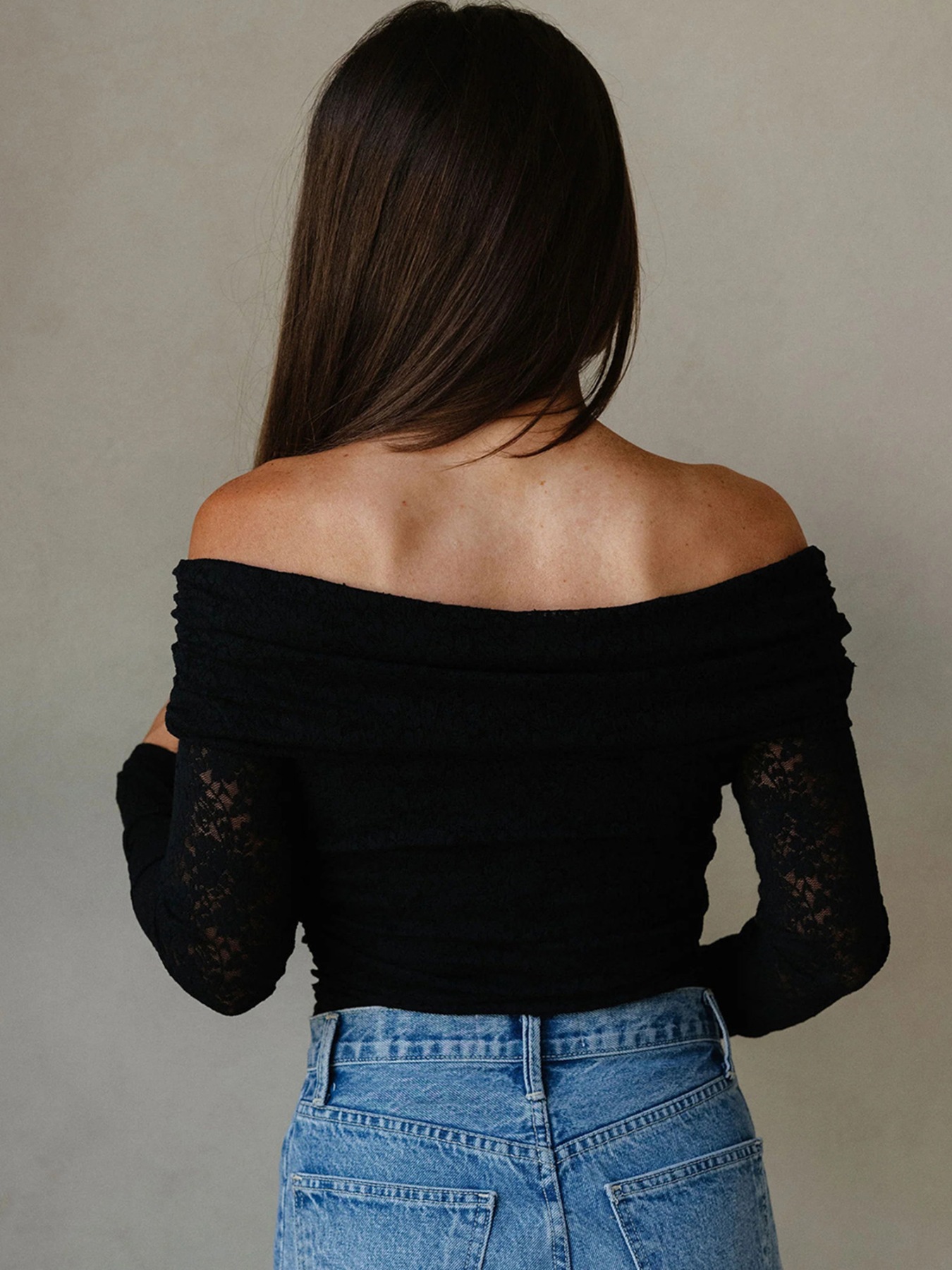 Floral Lace Off-shoulder Long Sleeve Slim Top