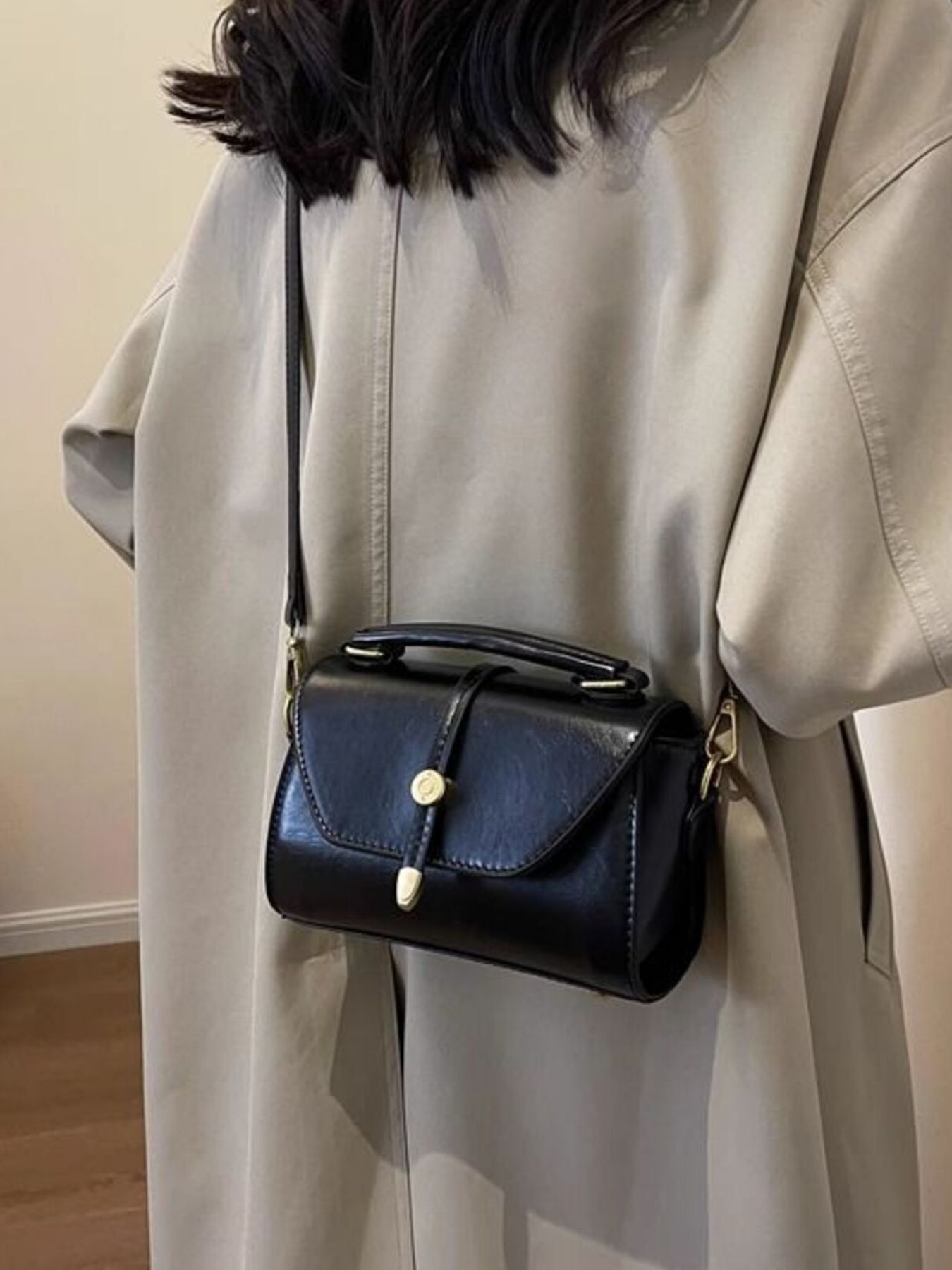 Vintage Style Flap Crossbody Bag