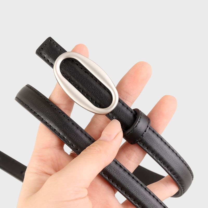 Oval Buckle Skinny Leather Belt